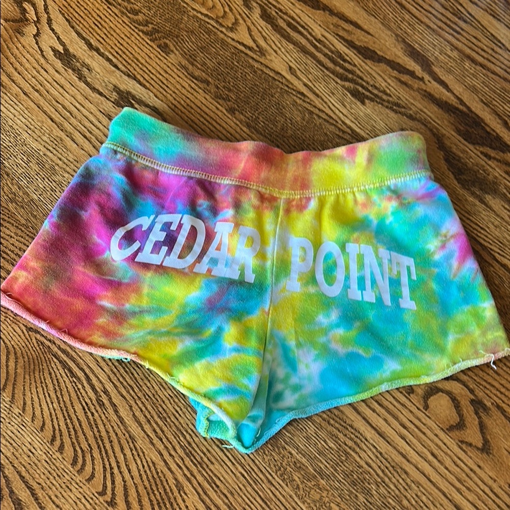 Cedar Point Tie-Dye Women's cut-off sweat shorts size xs NWOT